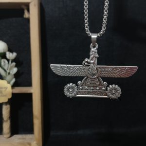 گردنبند فروهر میخی نقره ای